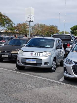 FIAT UNO 1.0 EVO VIVACE 8V FLEX 4P MANUAL